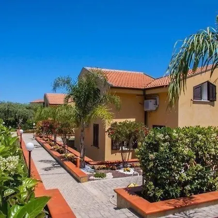 Ferienwohnung Fuer 6 Personen Ca 75 Qm In Cefalu, Sizilien Nordkueste Von Sizilien - B59118 Apartment